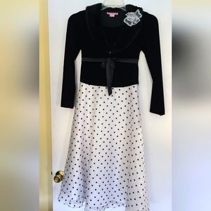 Girls Holiday or Wedding Guest Dress, Size 16, Velvet top, fake fur collar.